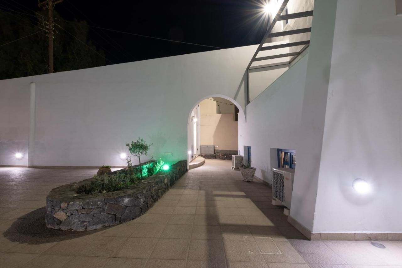 Tristhenia Aparthotel Perissa  Luaran gambar